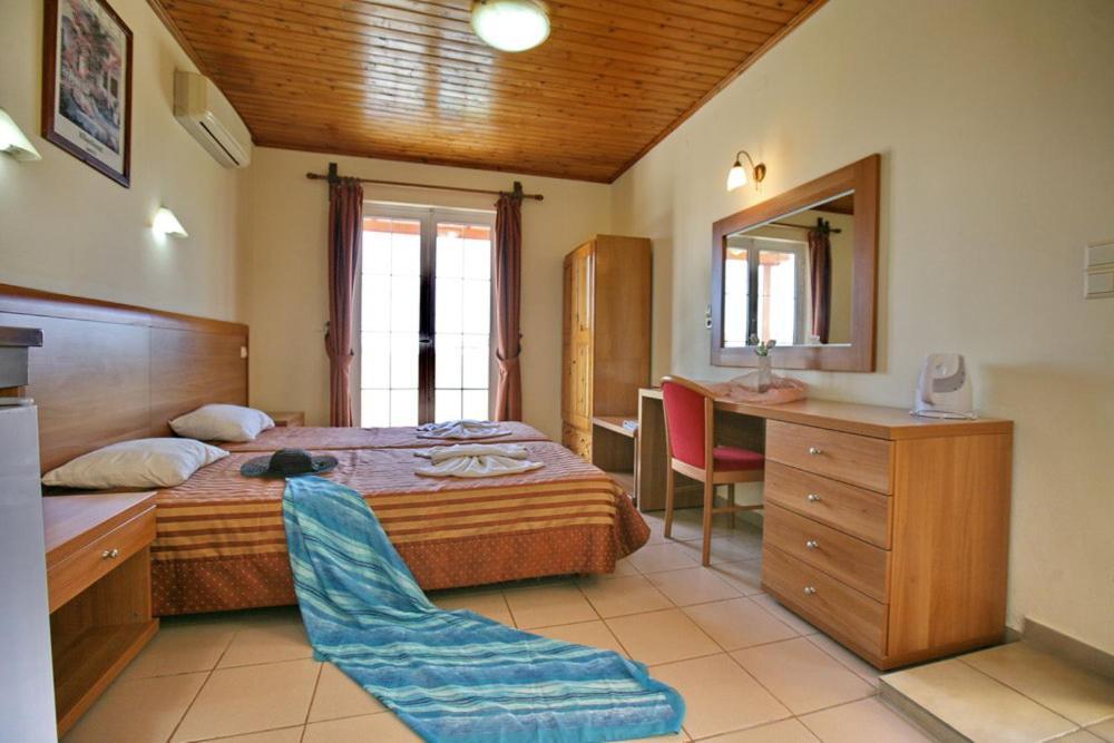 Anaxos Hotel Dış mekan fotoğraf
